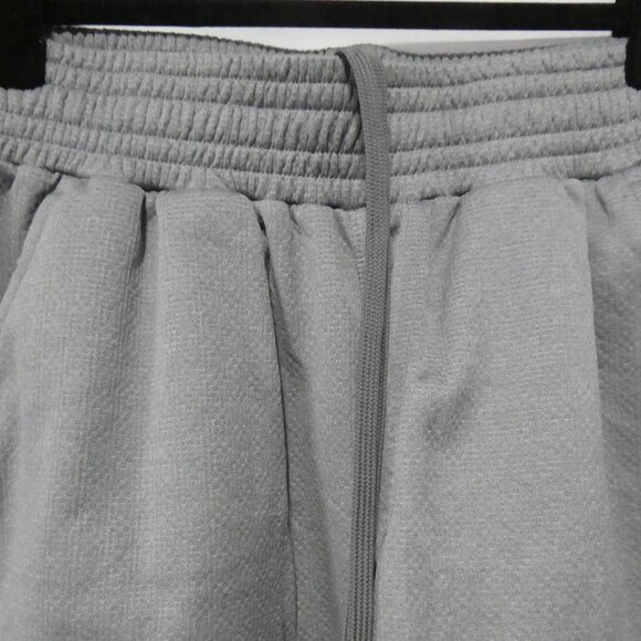 PUMA | small | Stylish Grey Casual / Sport Shorts - Picture 4 of 14